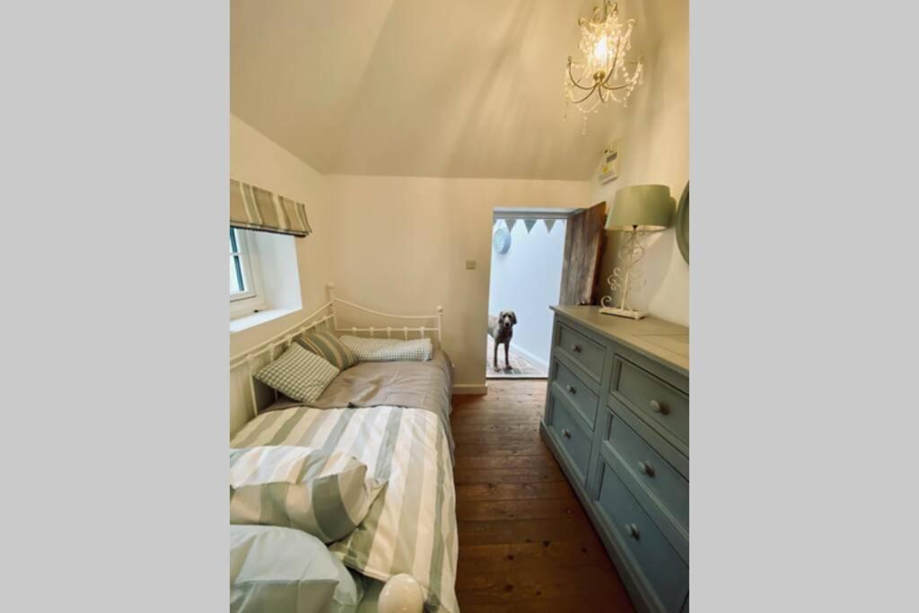 Angel Cottage, Boxgrove, Chichester - Relax And Unwind Екстериор снимка